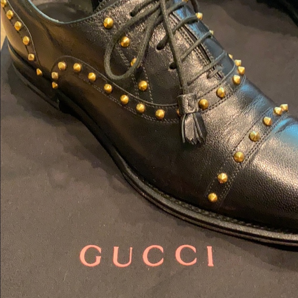 🔹Gucci Studded Leather Oxford - Picture 2 of 9